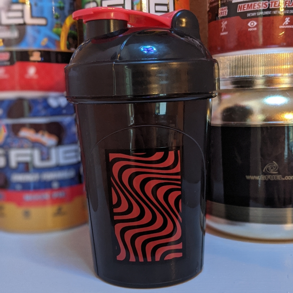 GFuel - Pewdiepie 100 mil club shaker cup